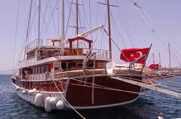http://www.turkyacht.com/destinations/yacht-charter-turkey/gocek.html